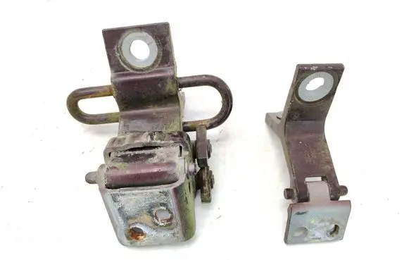 Rear door hinge set