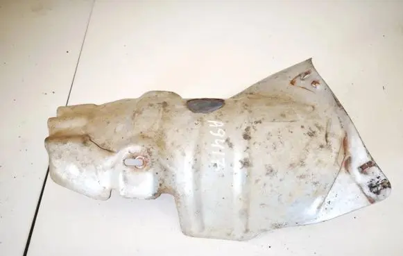 Ford Focus Engine splash shield/under tray