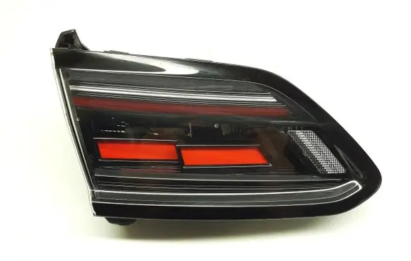 Volkswagen Arteon Shooting Brake Tailgate rear/tail lights 3G8945307AJ