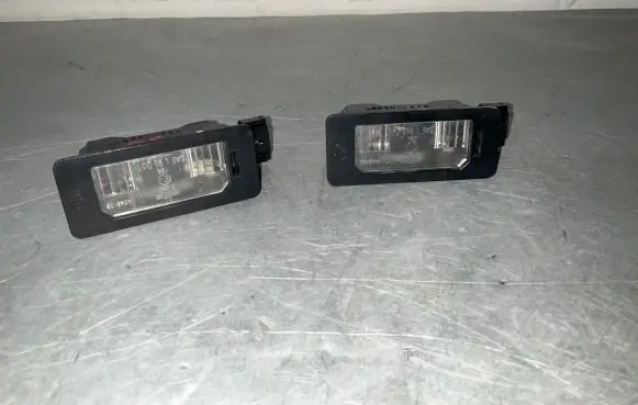 BMW 5 E60 E61 Number plate light 7165646