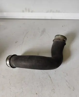 Volkswagen Transporter - Caravelle T5 Intercooler hose/pipe 7H0145709D