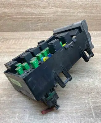 Chrysler Voyager Fuse module 05144579AC 05144509AC