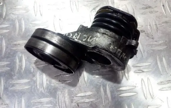 Honda Civic Generator/alternator belt tensioner 897264513 237003-1