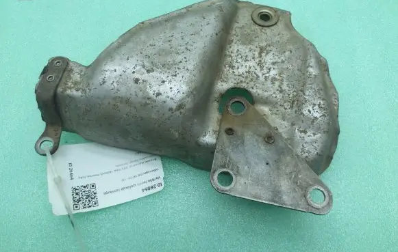 Volkswagen Golf VII Heat shield in engine bay 04E253041