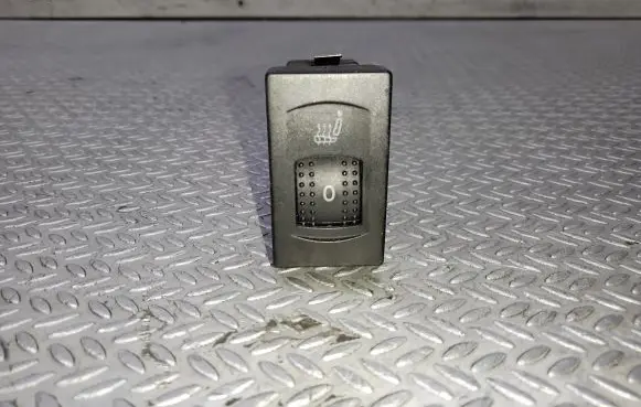 Volkswagen PASSAT B5.5 Seat heating switch 3B0963564