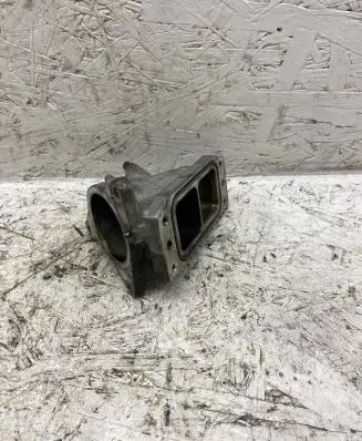 Volkswagen Golf VII Other engine bay part 04L128537B