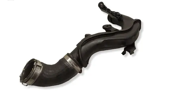 Volkswagen PASSAT B6 Intercooler hose/pipe 5N0145770A