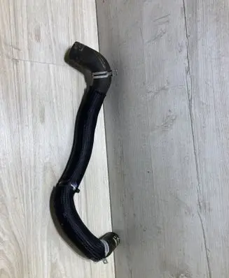 Nissan Juke II F16 Engine coolant pipe/hose 215014835R