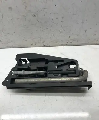Audi A6 S6 C6 4F Tool set 4F5012111