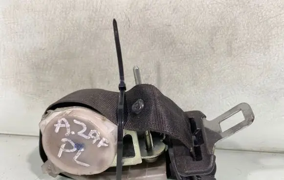 Opel Zafira A Front seatbelt