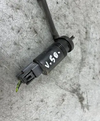 Volvo V50 Headlight washer pump 1012353 110929A 228656