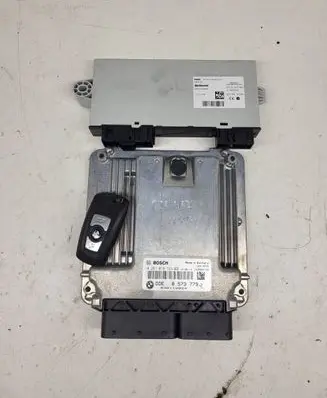 BMW X3 F25 Engine ECU kit and lock set 8573779 030110824 0281019723