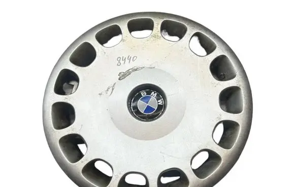 BMW 5 E39 R15 wheel hub/cap/trim 36131093324