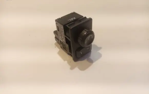 Nissan X-Trail T30 Wing mirror switch