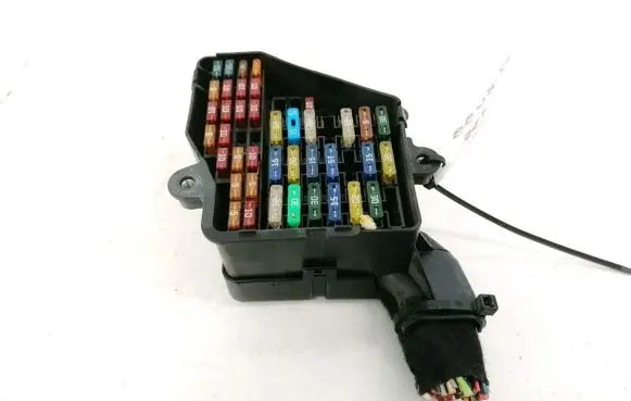 Audi A6 S6 C5 4B Fuse box set