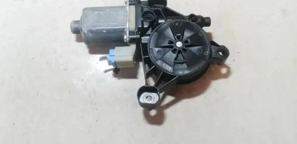 Skoda Karoq Front door window regulator motor E850202099 0130822717