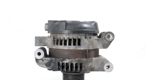 Toyota Corolla Verso AR10 Generator/alternator 270600G021 1042104501