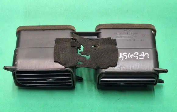 Subaru Legacy Dash center air vent grill 