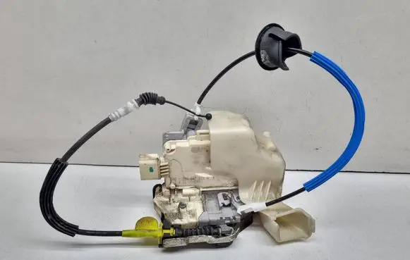 Audi A4 S4 B8 8K Front door lock 8J1837015