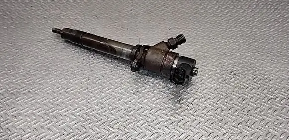 Volvo V70 Fuel injector 8658352 0445110078