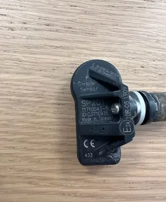 BMW X5 F15 Tire pressure sensor T1710043 S17100435