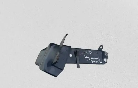 Mazda CX-3 Fender mounting bracket 