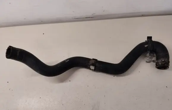 Volkswagen Golf IV Engine coolant pipe/hose