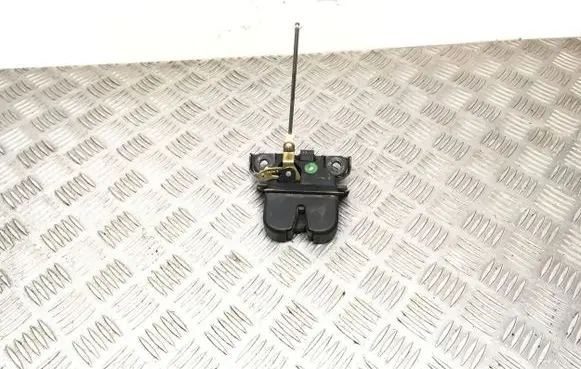 Audi A3 S3 8L Tailgate/trunk/boot lock/catch/latch 8L0827520C 8L0827505C