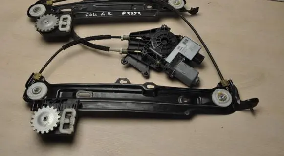 BMW 2 F44 Front door window regulator with motor 9851139