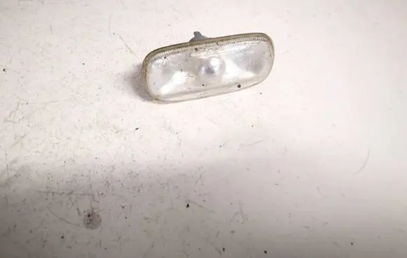 Audi A6 S6 C5 4B Front fender indicator light 8e0949127