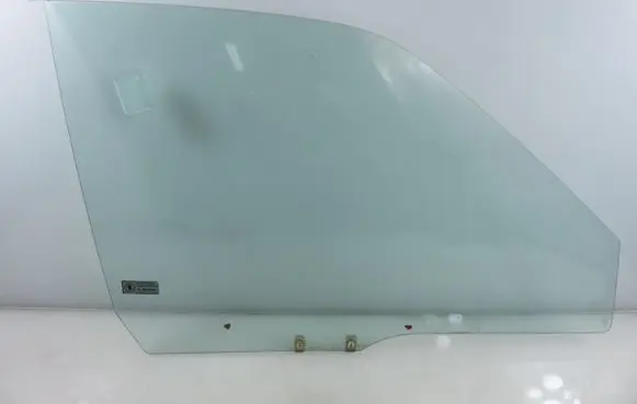 Suzuki Grand Vitara I Front door window glass four-door 