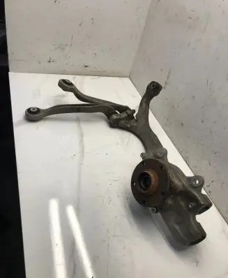 Audi A6 S6 C6 4F Front wheel hub spindle knuckle