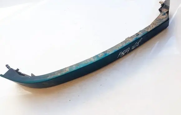 Under headlight/headlamp trim