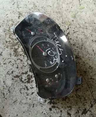 Hyundai Tucson JM Speedometer (instrument cluster) 940112E031