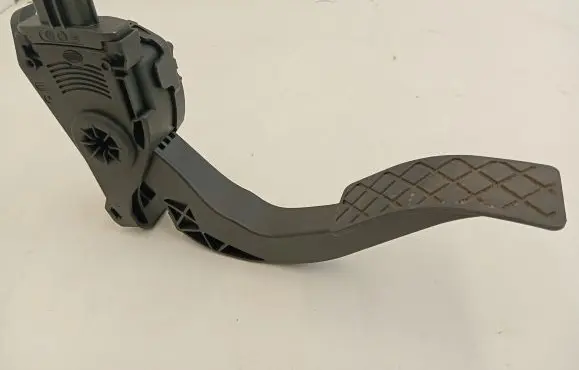 Porsche Macan (95B) Accelerator throttle pedal 8K1723523A