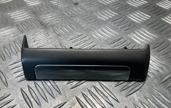 Opel Vectra C Dashboard glove box trim 13204491
