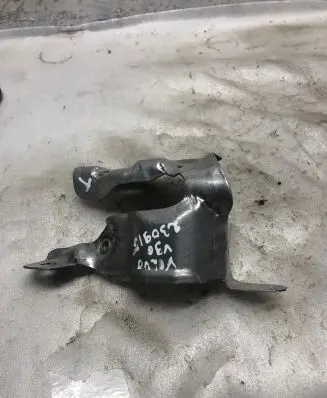 Volvo S90, V90 Heat shield in engine bay 31411251