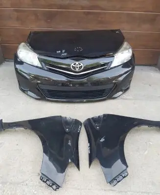 Toyota Yaris Front piece kit 