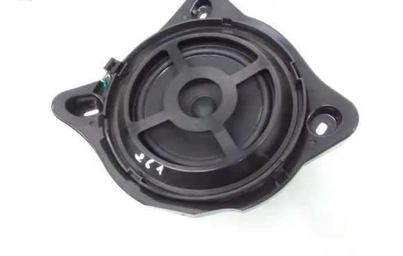 Mercedes-Benz C W205 Subwoofer speaker A2058201900