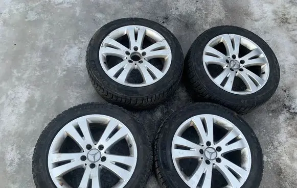 Mercedes-Benz C W204 R17 alloy rim A2044010402