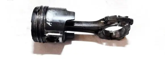 Opel Astra G Piston with connecting rod