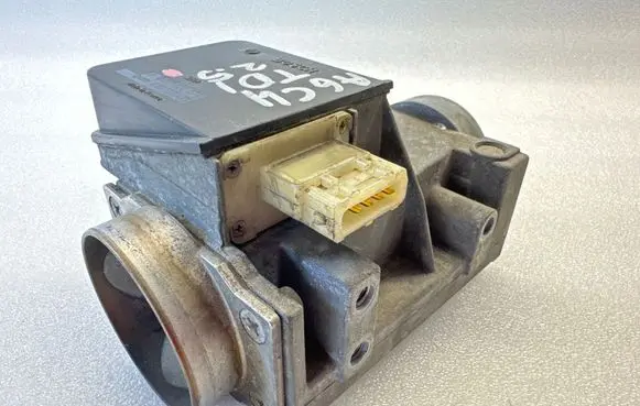 Audi A6 S6 C4 4A Mass air flow meter 4A0133471 0281002074 1285501