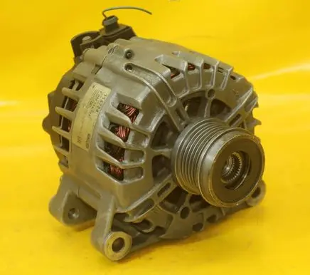 Ford Focus C-MAX Generator/alternator F032114724