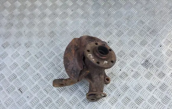 Volkswagen Transporter - Caravelle T4 Front wheel hub