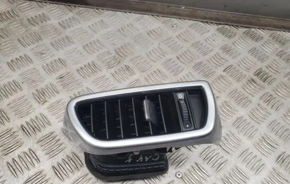 Porsche Cayenne (92A) Dashboard side air vent grill/cover trim 7P5819704A