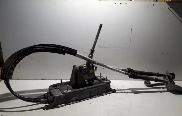 Volkswagen Golf V Gear shifter/selector 1K0711061A