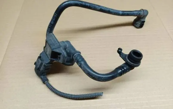 Audi A1 Vacuum line/pipe/hose 6R1612041N