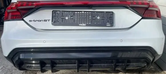 Audi E-tron GT Front bumper
