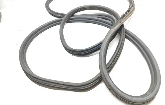 Mercedes-Benz Vito Viano W639 Sliding door rubber seal A6397300154