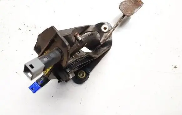 Renault Laguna II Clutch pedal 8200002856